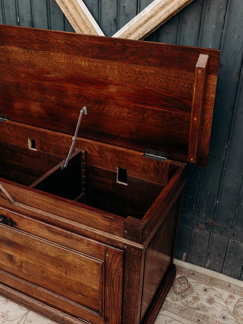 Gilbert, le buffet coffre en bois N°487