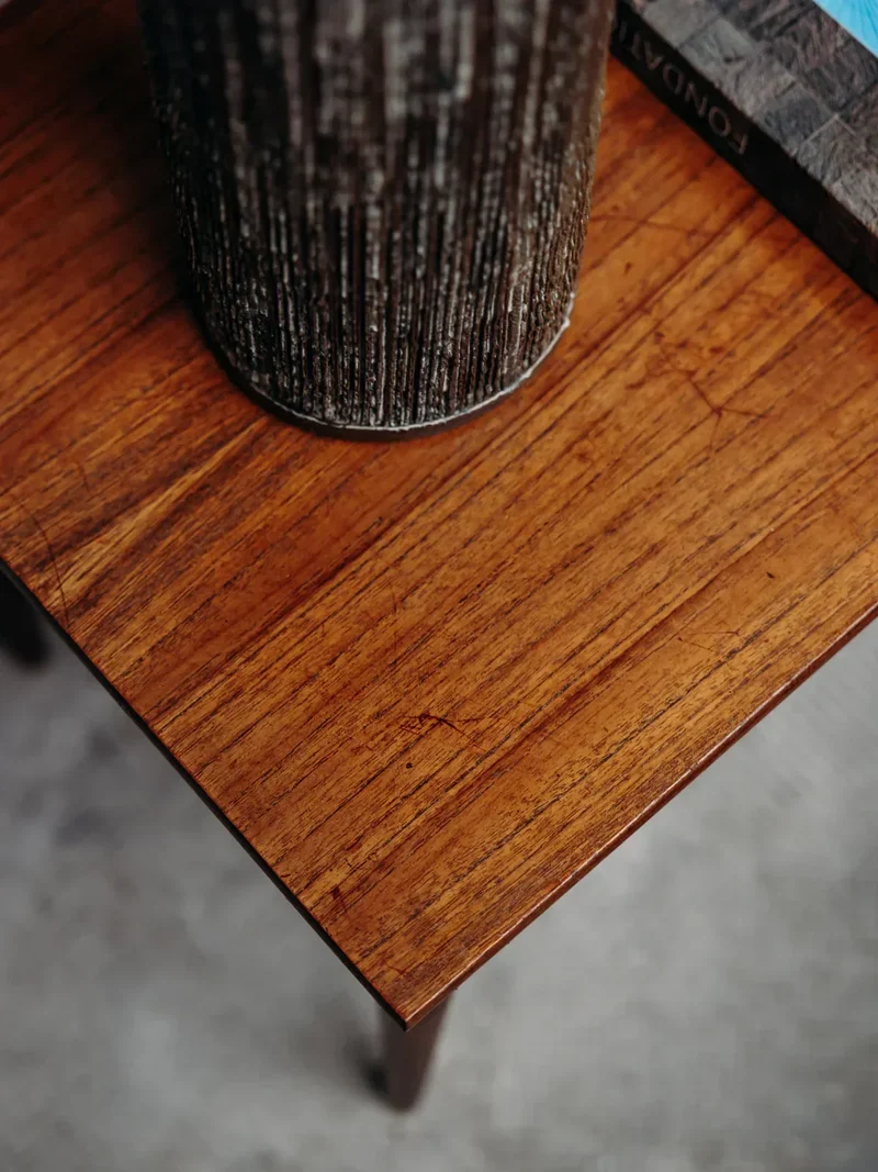 Hanna, la table d'appoint scandinave N°385