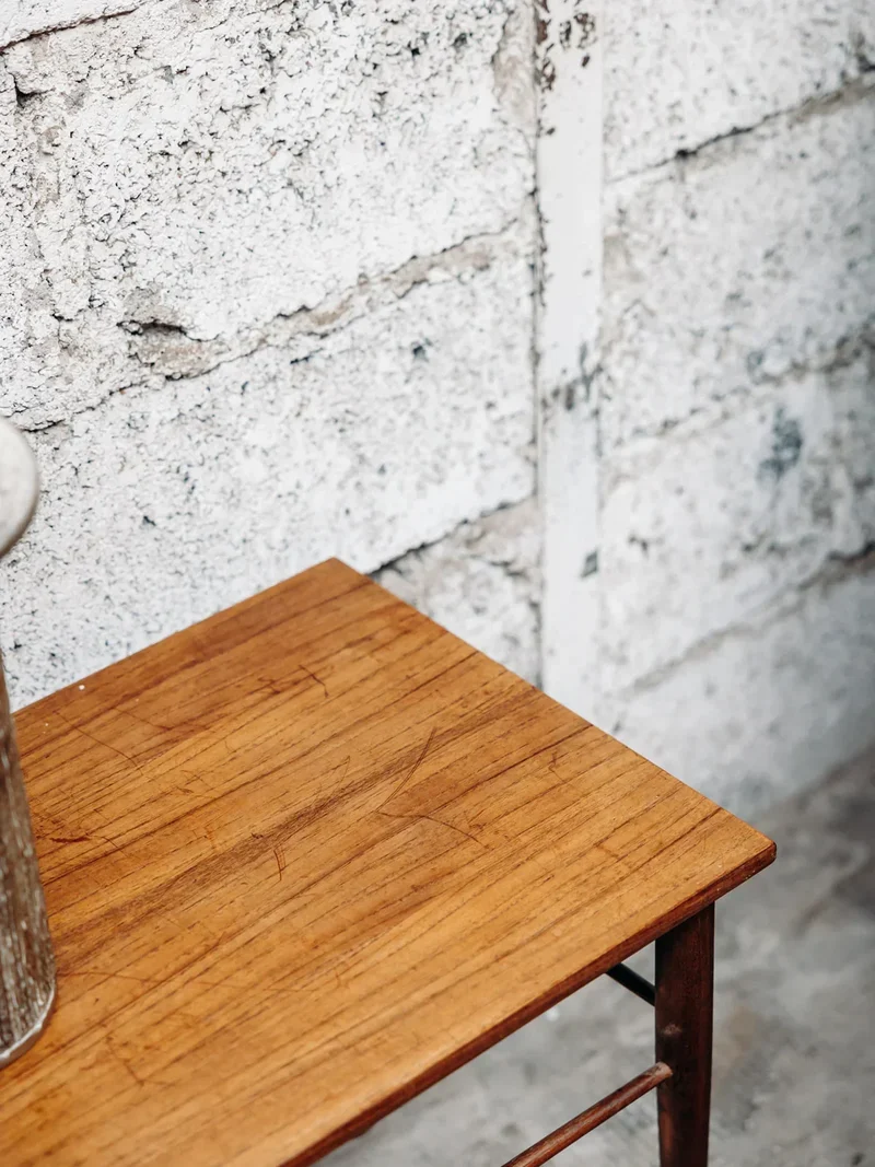 Hanna, la table d'appoint scandinave N°385
