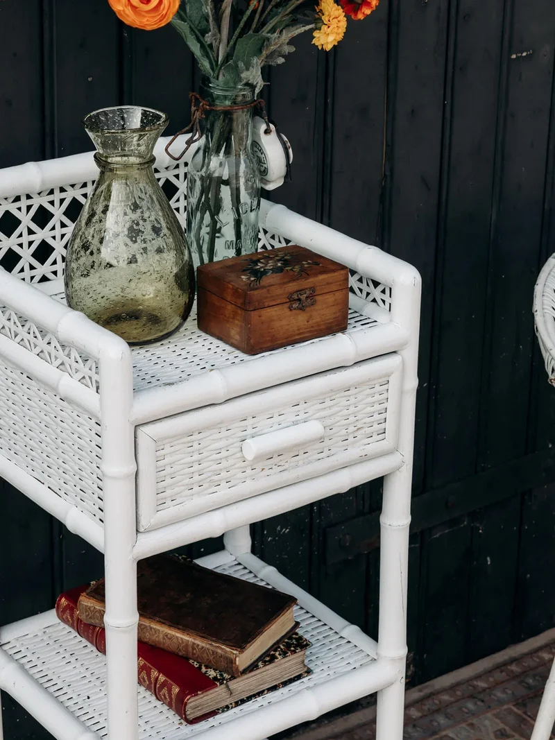 Odile, le chevet blanc en rotin N°511