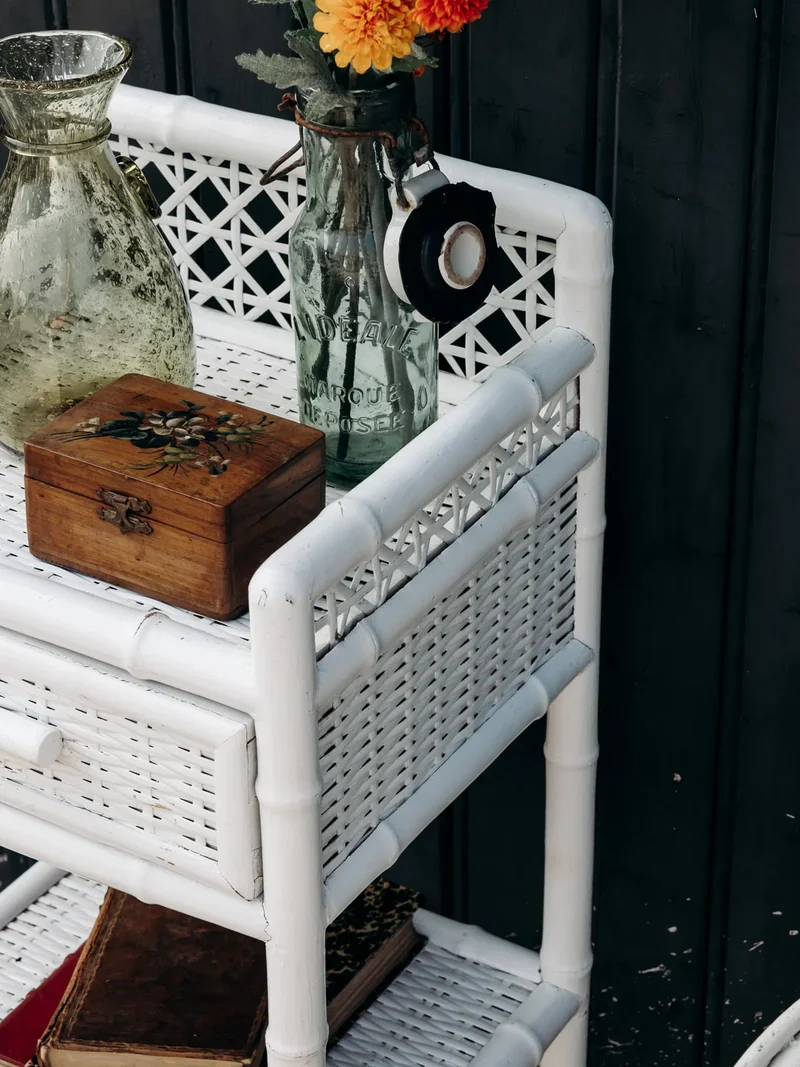 Odile, le chevet blanc en rotin N°511