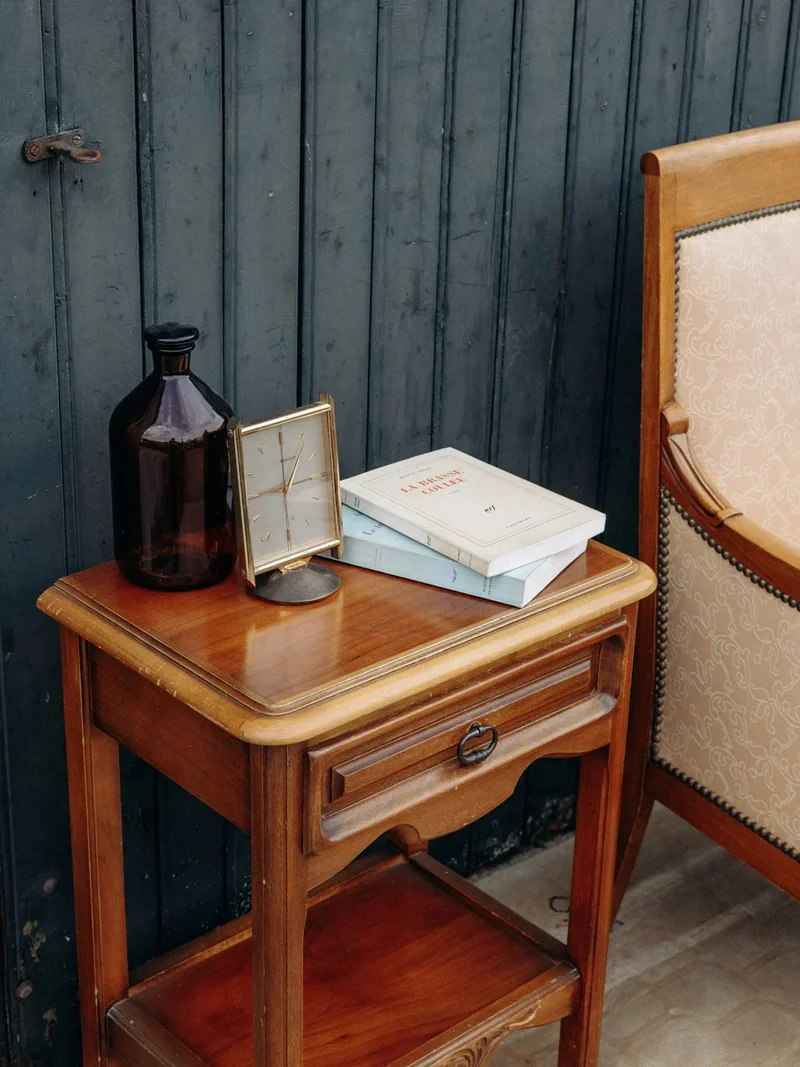 Odile, la table de chevet en bois N°502