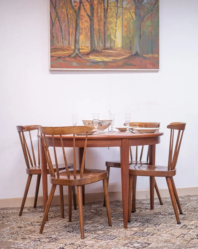 Karla, la table à manger en bois N°1094