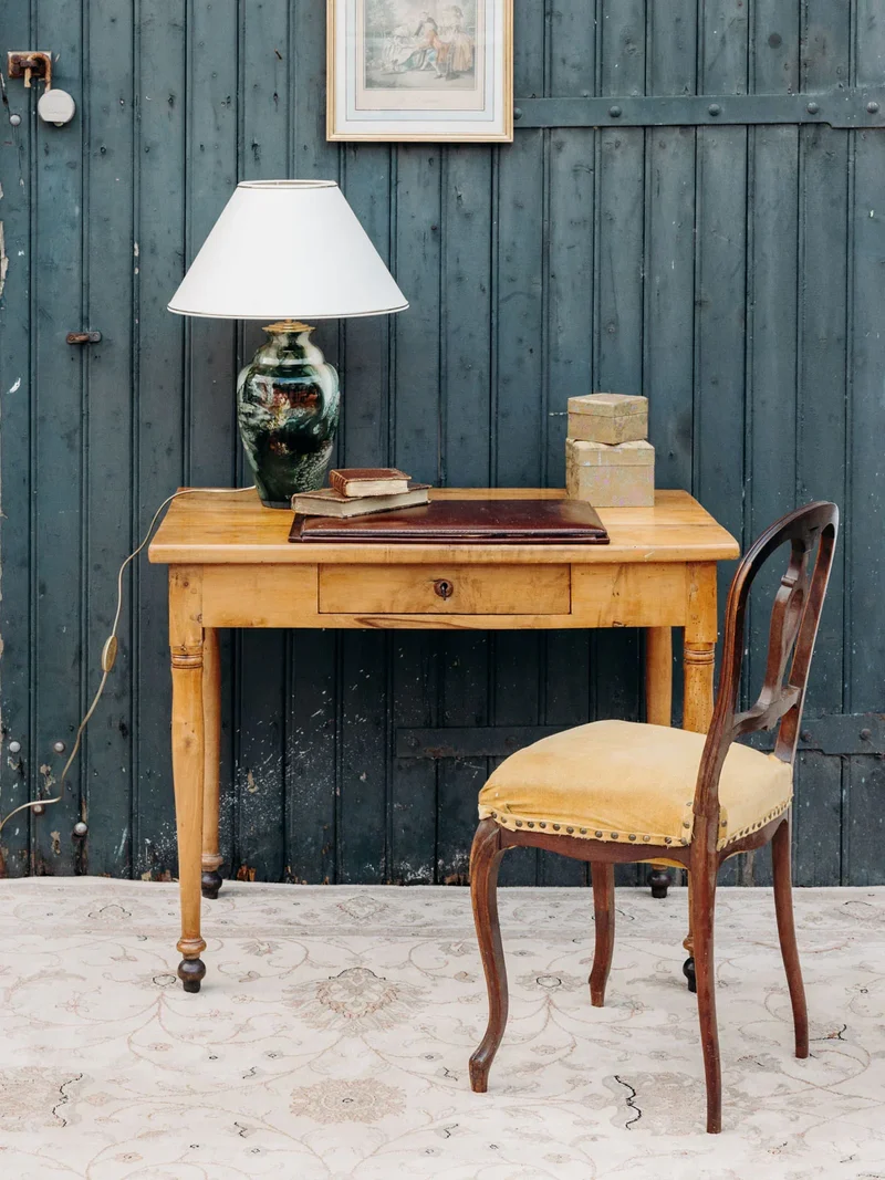 Edouard, le bureau en bois clair N°424