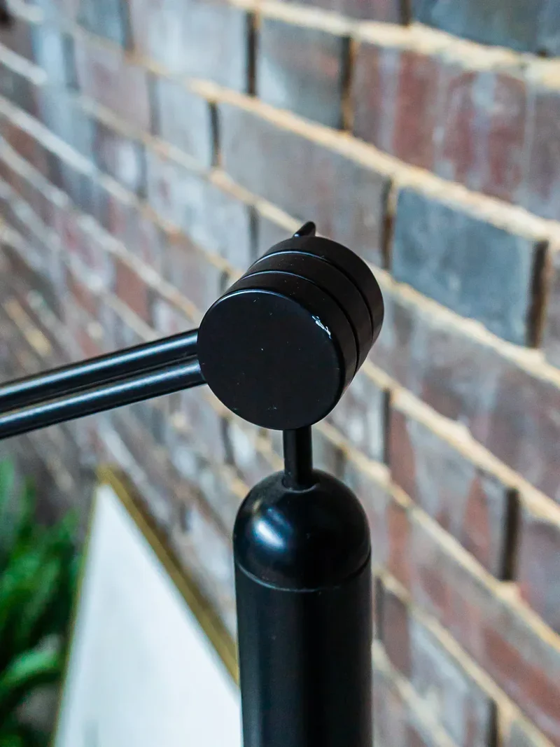 Julien, le lampadaire en métal et verre N°189