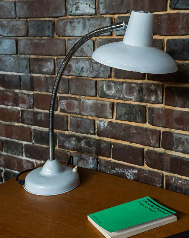 Julia, la lampe de bureau en métal N°471