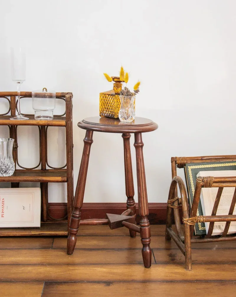 Regis, le tabouret en bois N°589