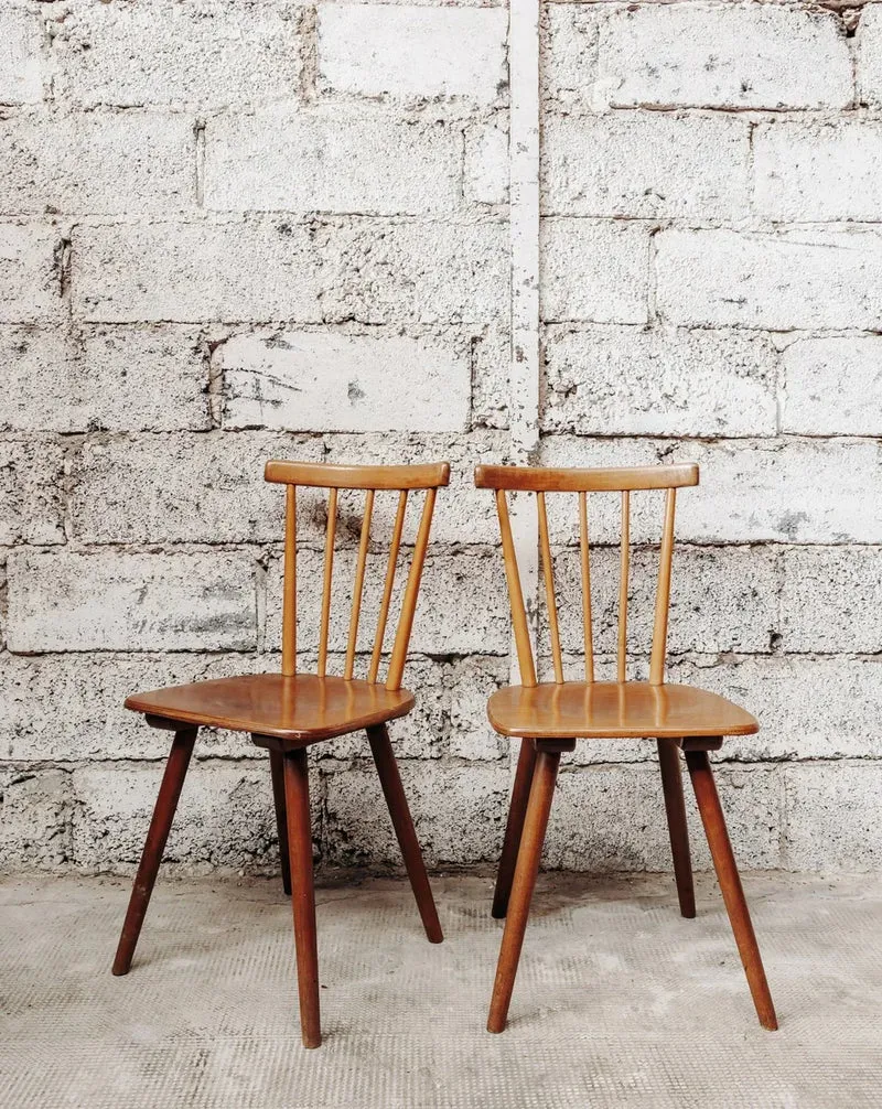 Alma, la paire de chaises en bois N°344