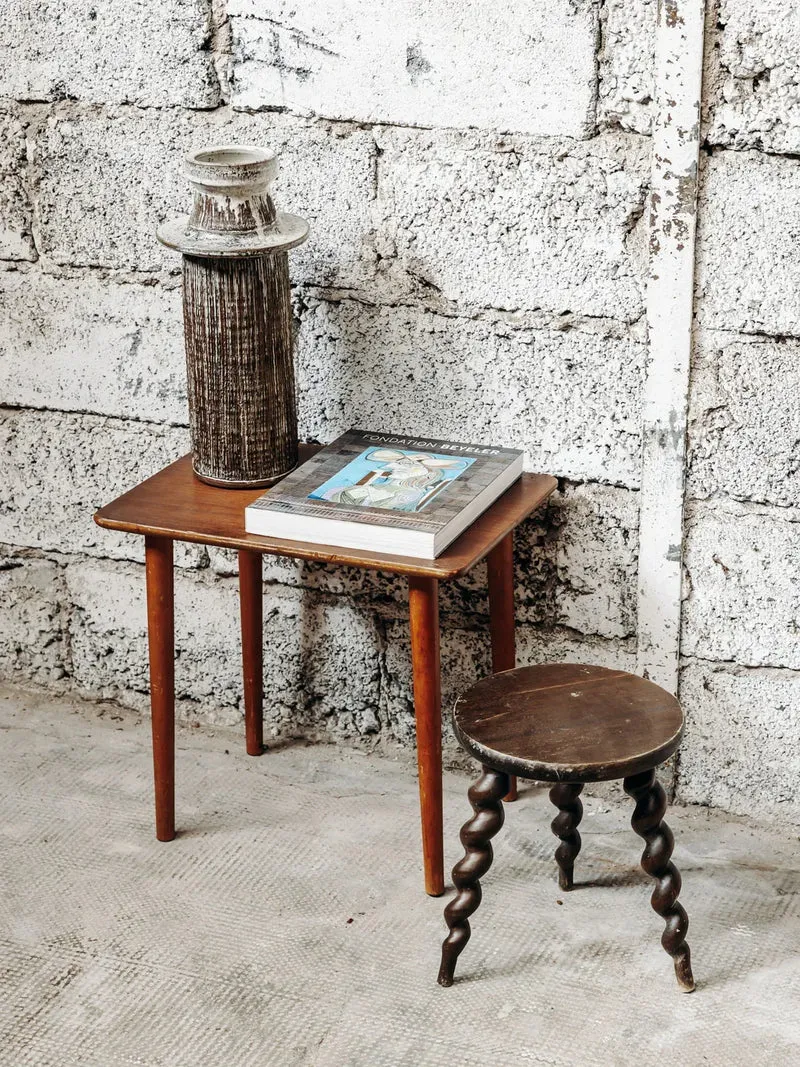 Regis, le tabouret en bois N°481