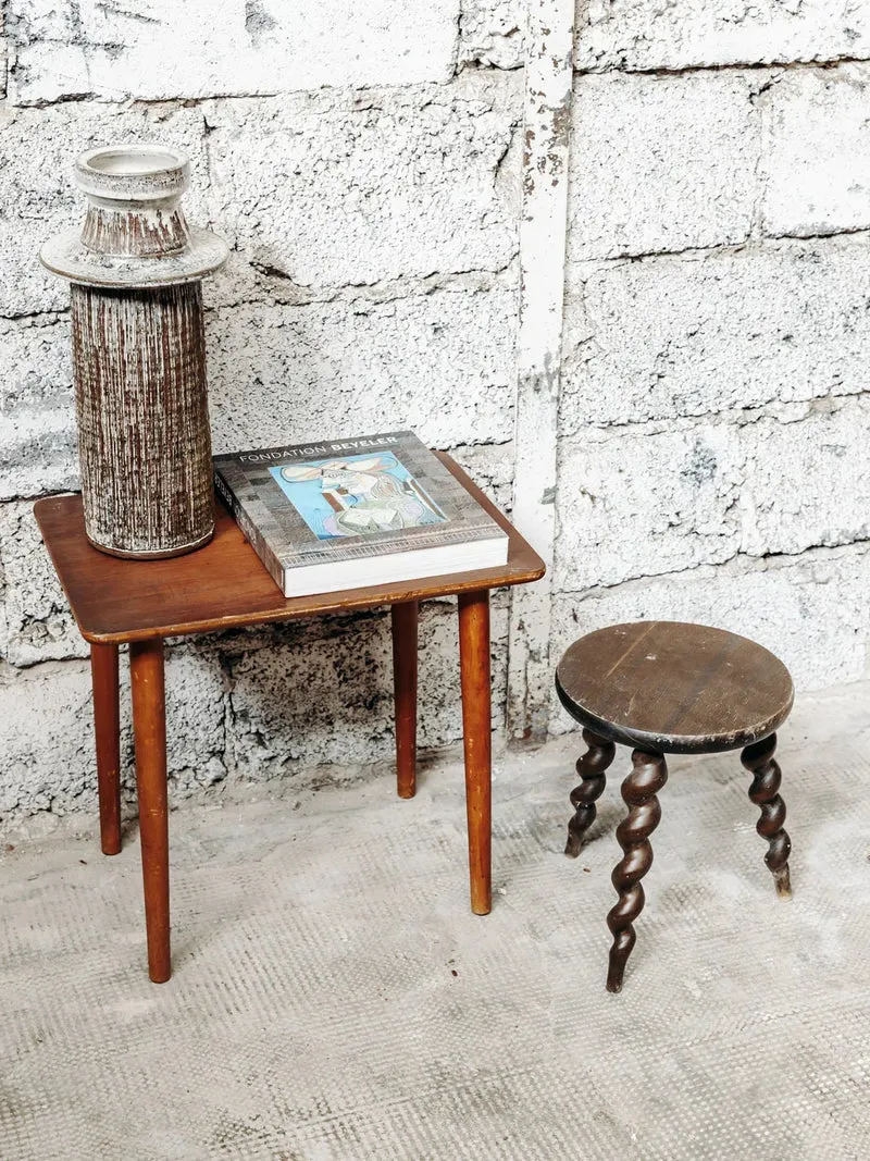 Regis, le tabouret en bois N°481
