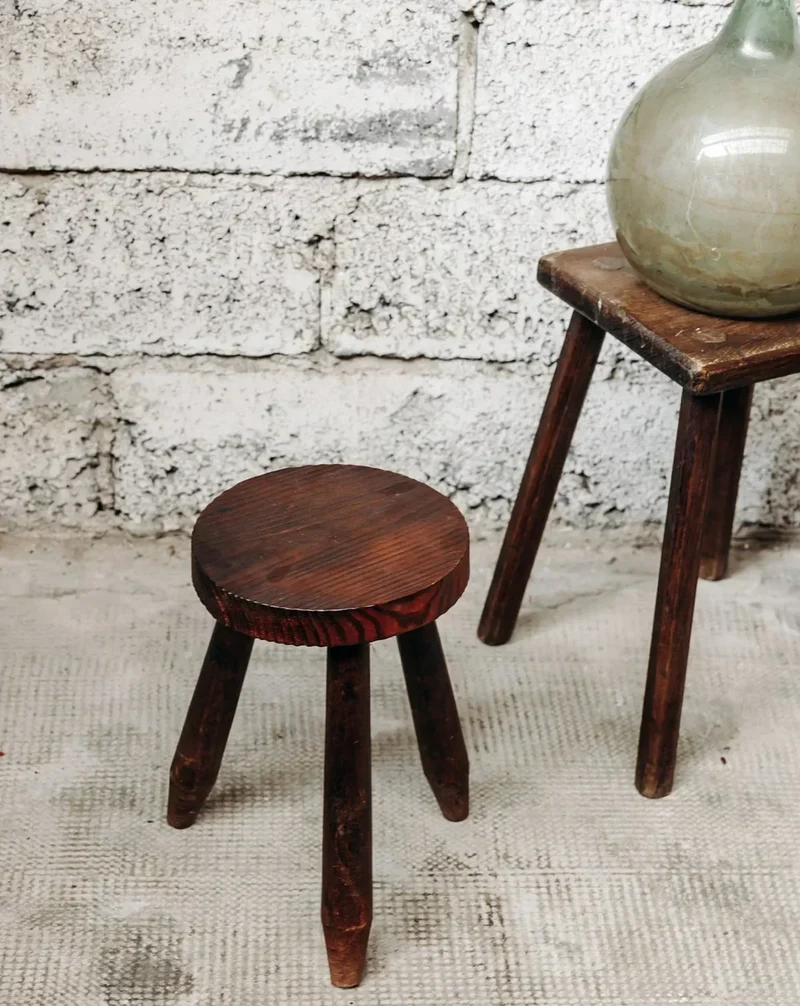 Regis, le tabouret en bois N°483