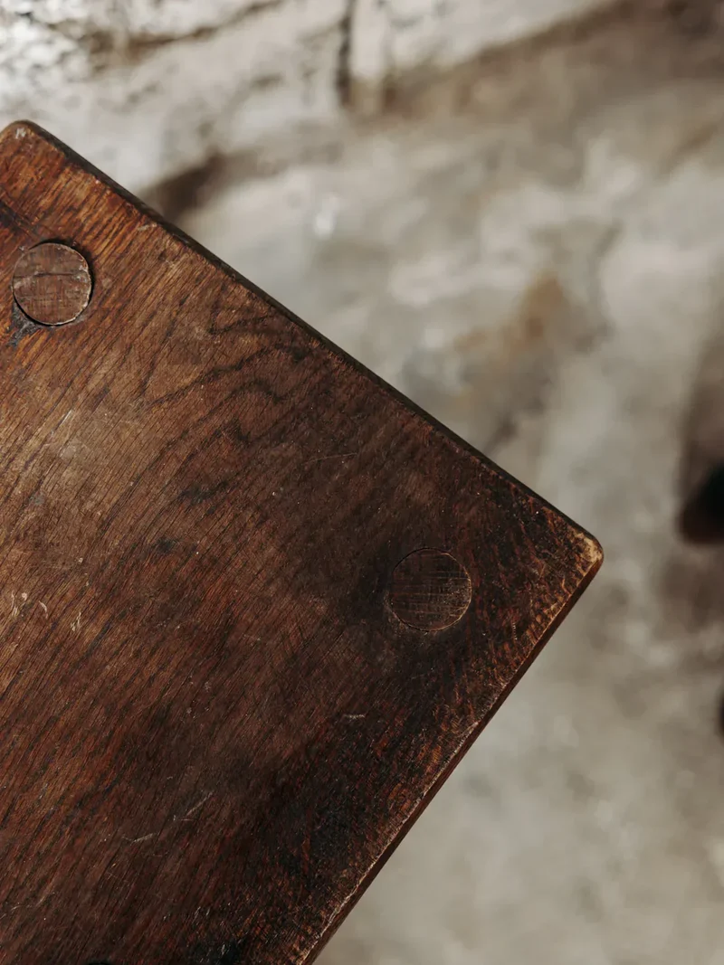 Regis, le tabouret en bois N°482