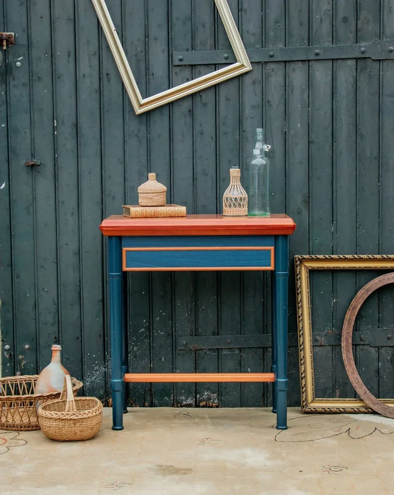 Francine, la table d'appoint pivotante N°446