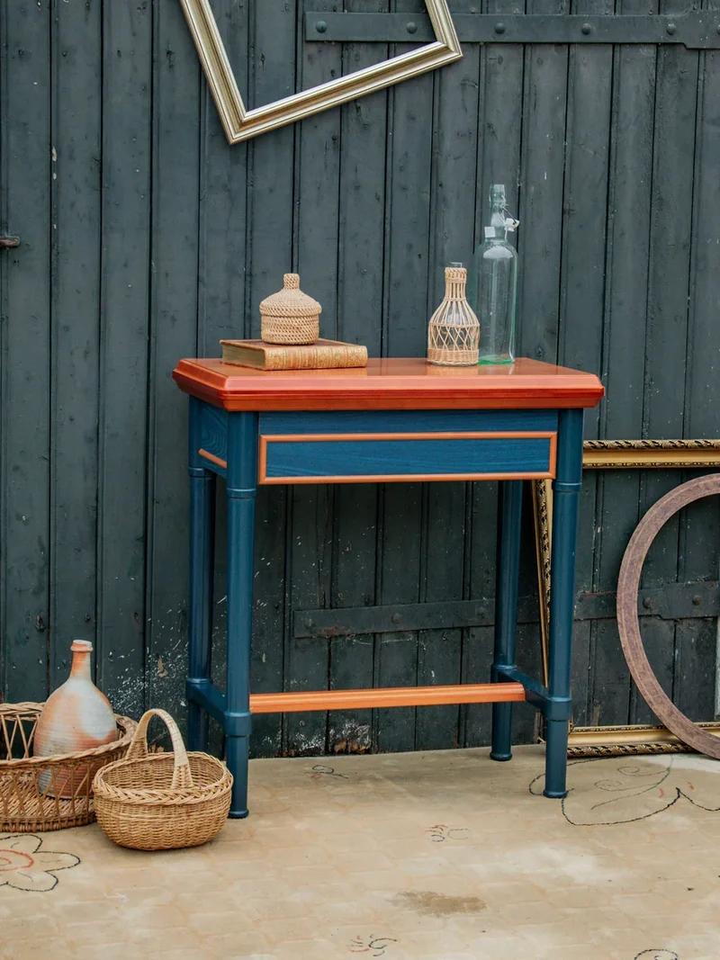 Francine, la table d'appoint pivotante N°446