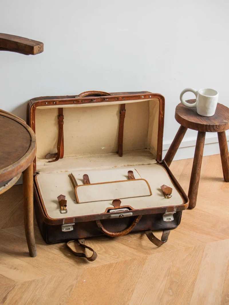 Lucienne, la malle en cuir marron N°187