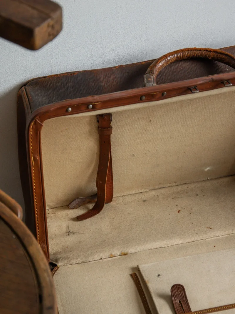 Lucienne, la malle en cuir marron N°187