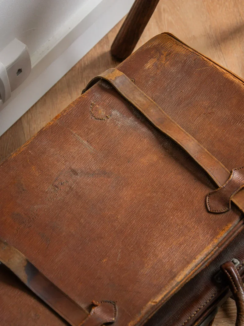 Lucienne, la malle en cuir marron N°187