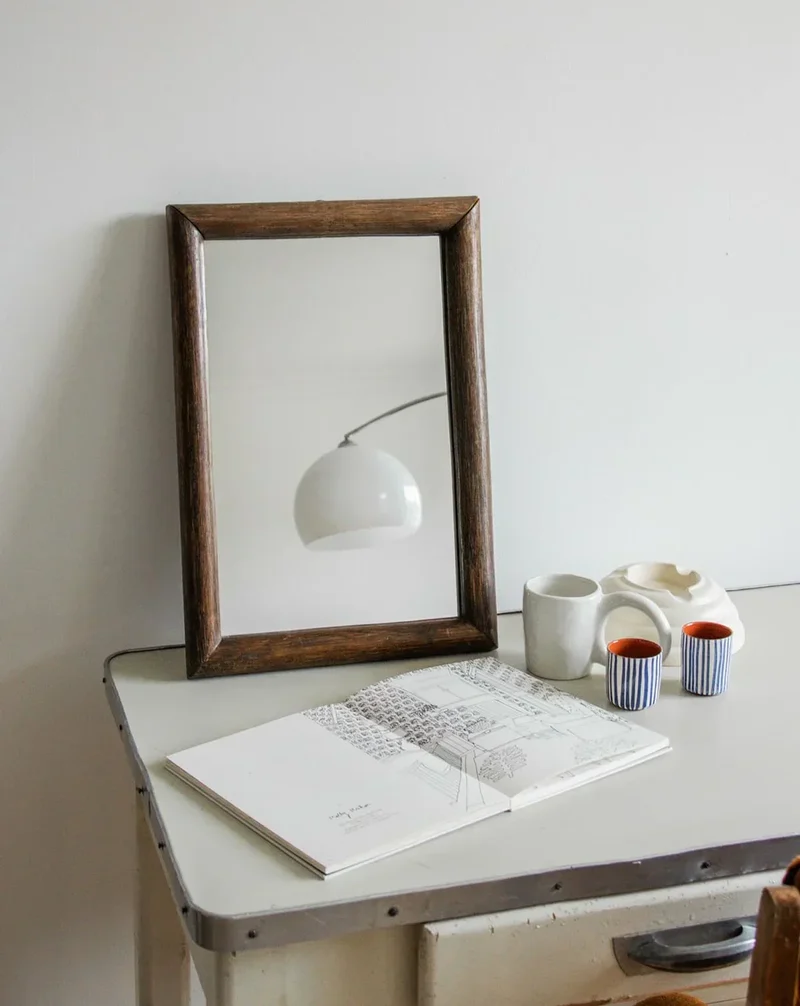 Igor, le petit miroir en bois N°746