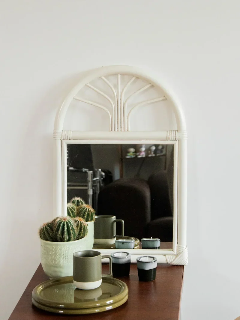 Georges, le miroir en rotin blanc N°786