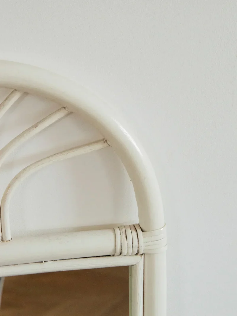 Georges, le miroir en rotin blanc N°786