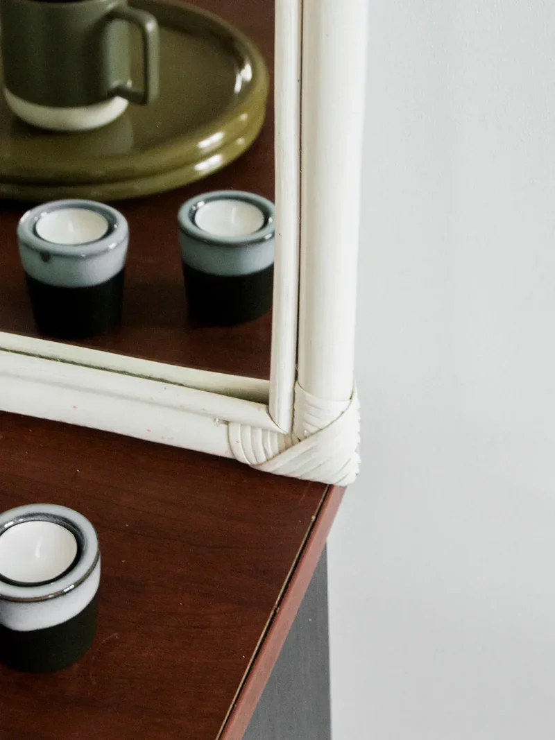 Georges, le miroir en rotin blanc N°786
