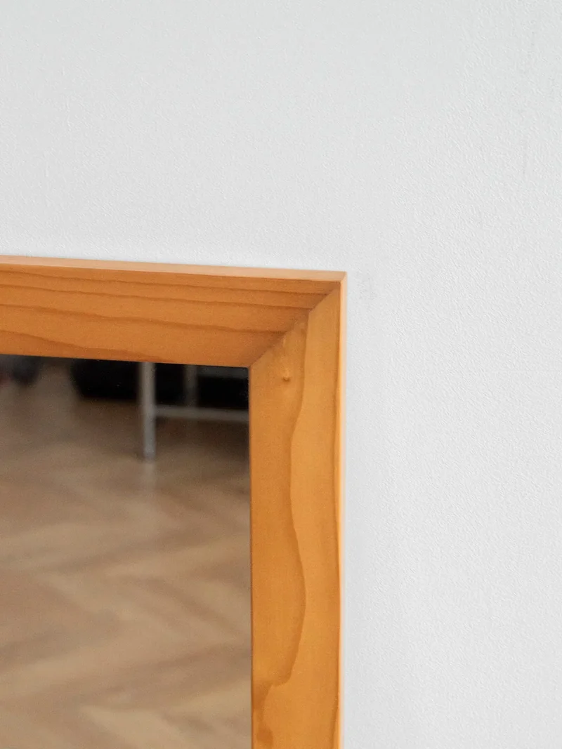 Igor, le miroir en bois N°804