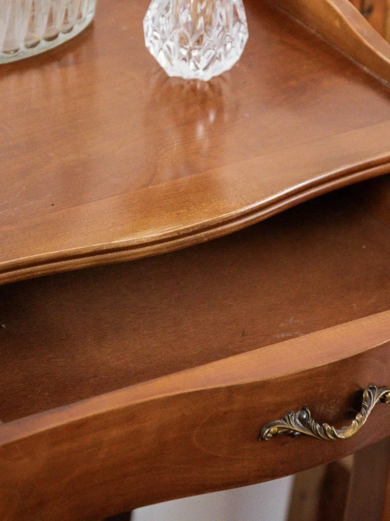 Odile, la table de chevet en bois N°478