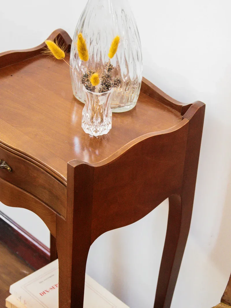 Odile, la table de chevet en bois N°478
