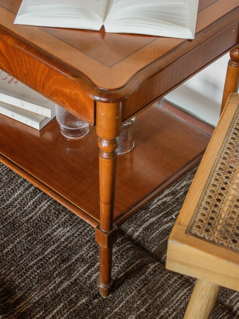 Francine, la table d'appoint en bois N°363