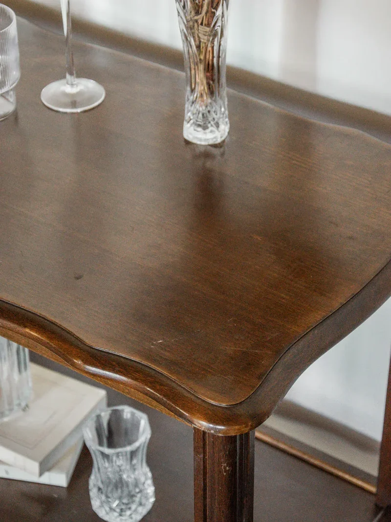 Francine, la table d'appoint en bois N°362