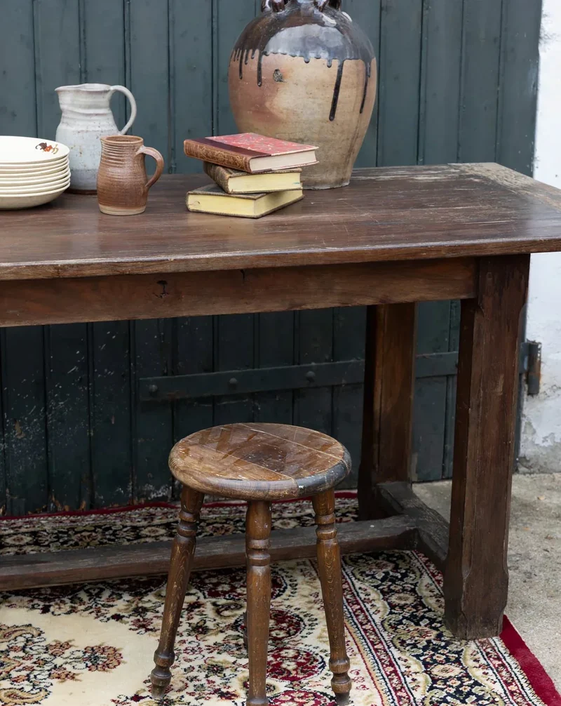 Regis, le tabouret en bois N°479