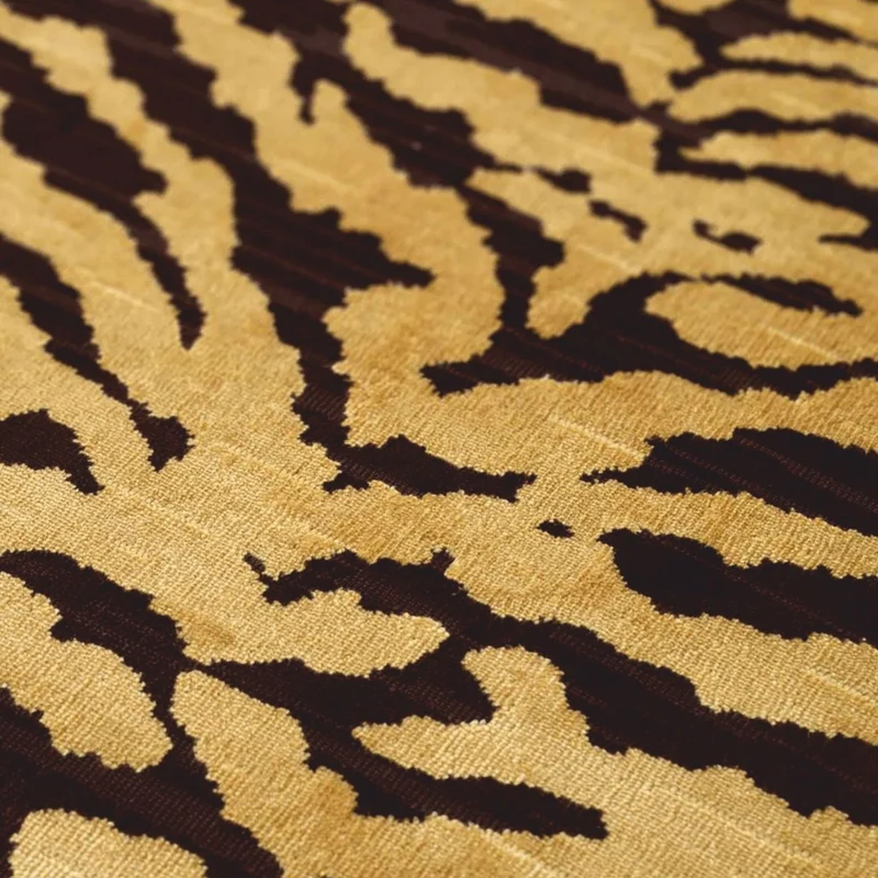 Casa Padrino Luxus Sofa mit Tiger Muster Gelb / Braun / Schwarz 239 cm - Wohzimmer & Hotel Möbel