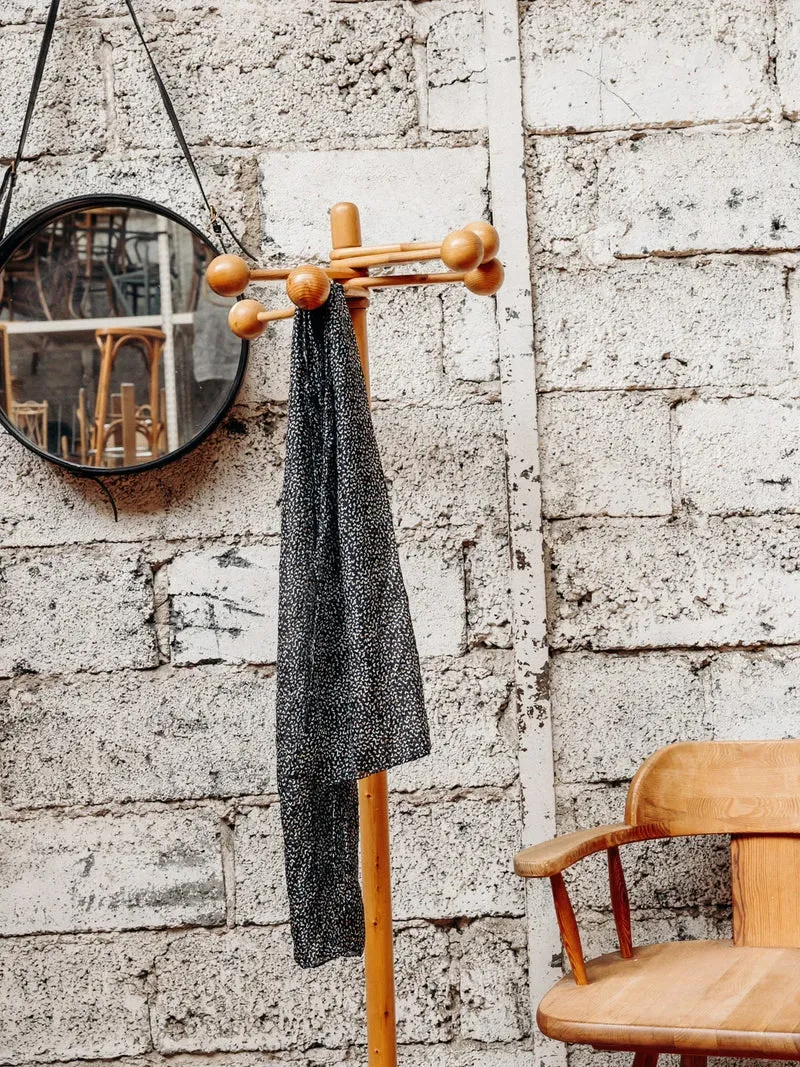 Charlie, le porte-manteau amovible en bois N°117