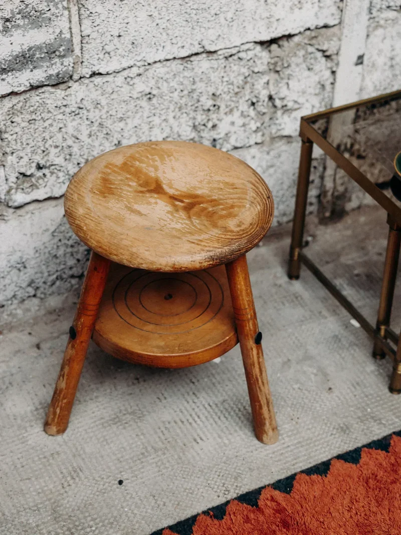 Regis, le tabouret en bois clair N°696