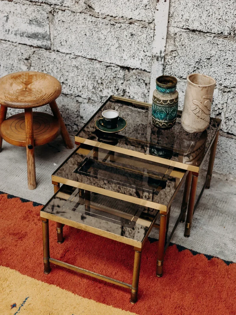Barbara, les 3 tables gigognes en laiton N°78