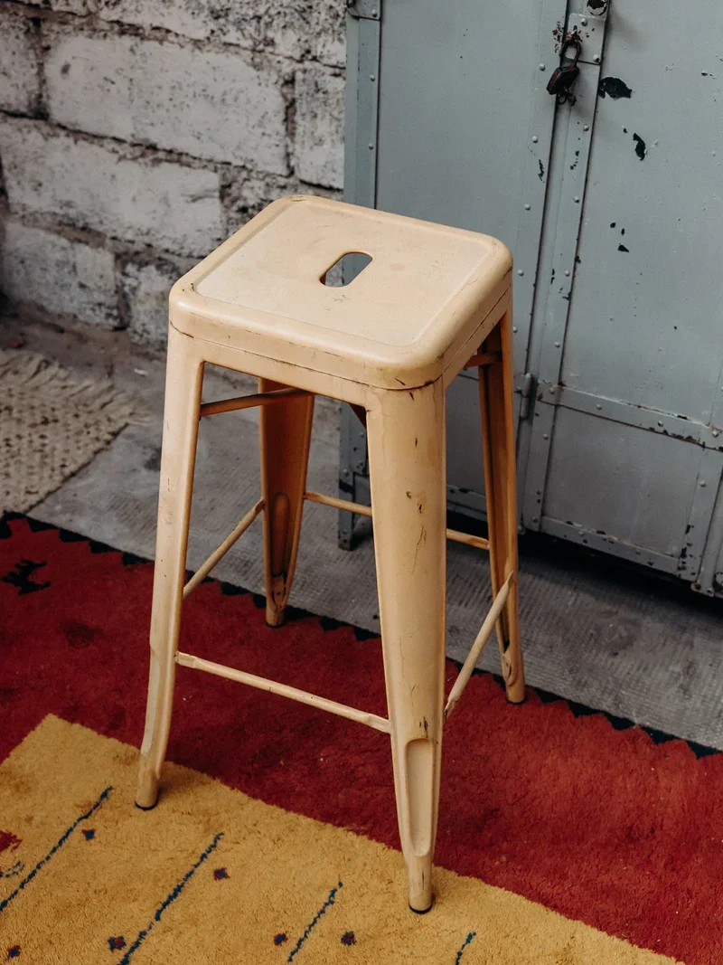 Pierre, le tabouret de bar en métal N°12