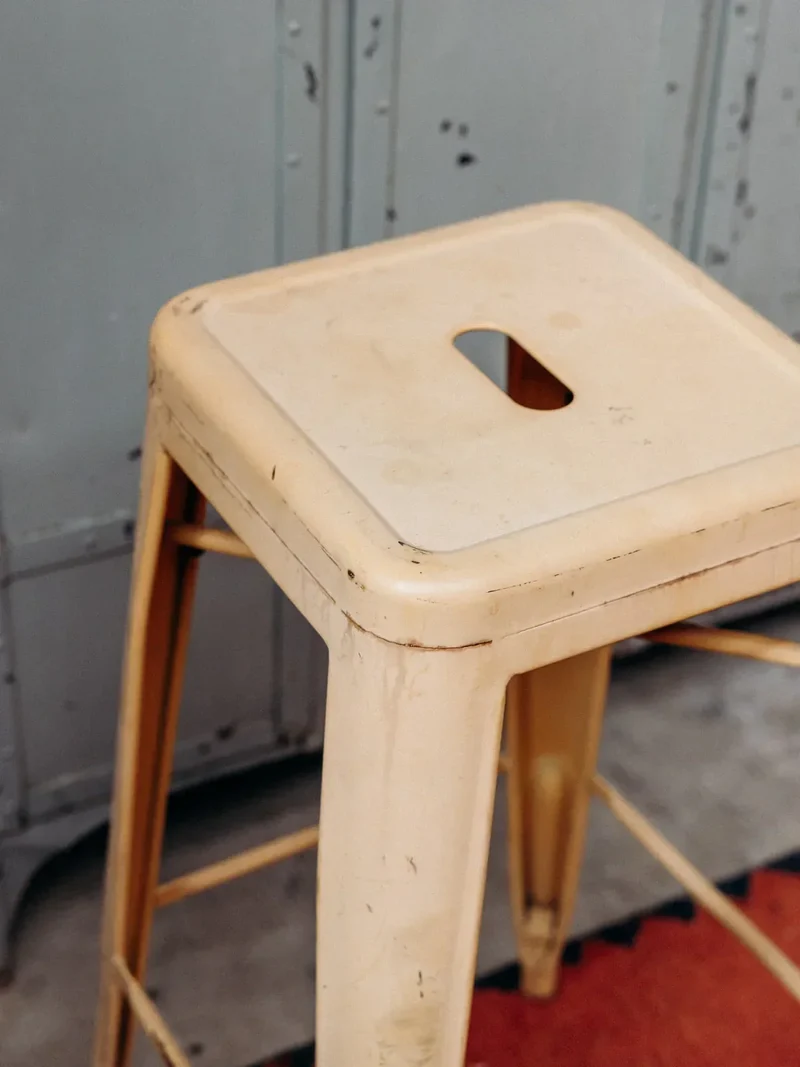 Pierre, le tabouret de bar en métal N°12