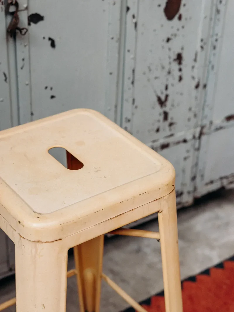 Pierre, le tabouret de bar en métal N°12