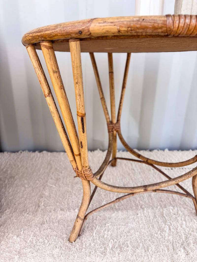 Francine, la table d'appoint en rotin N°420