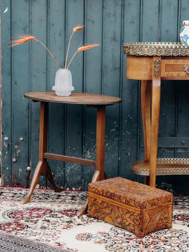Francine, la table d'appoint en bois N°278