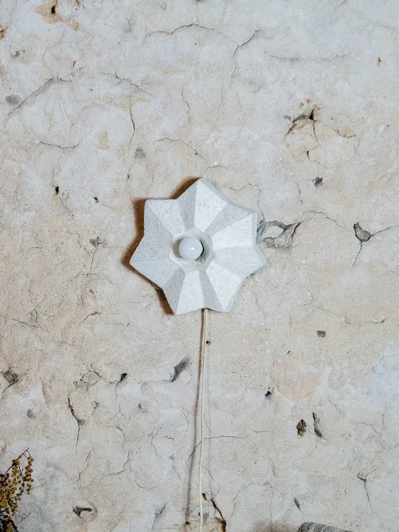 Suzette, l'applique en plâtre N°103
