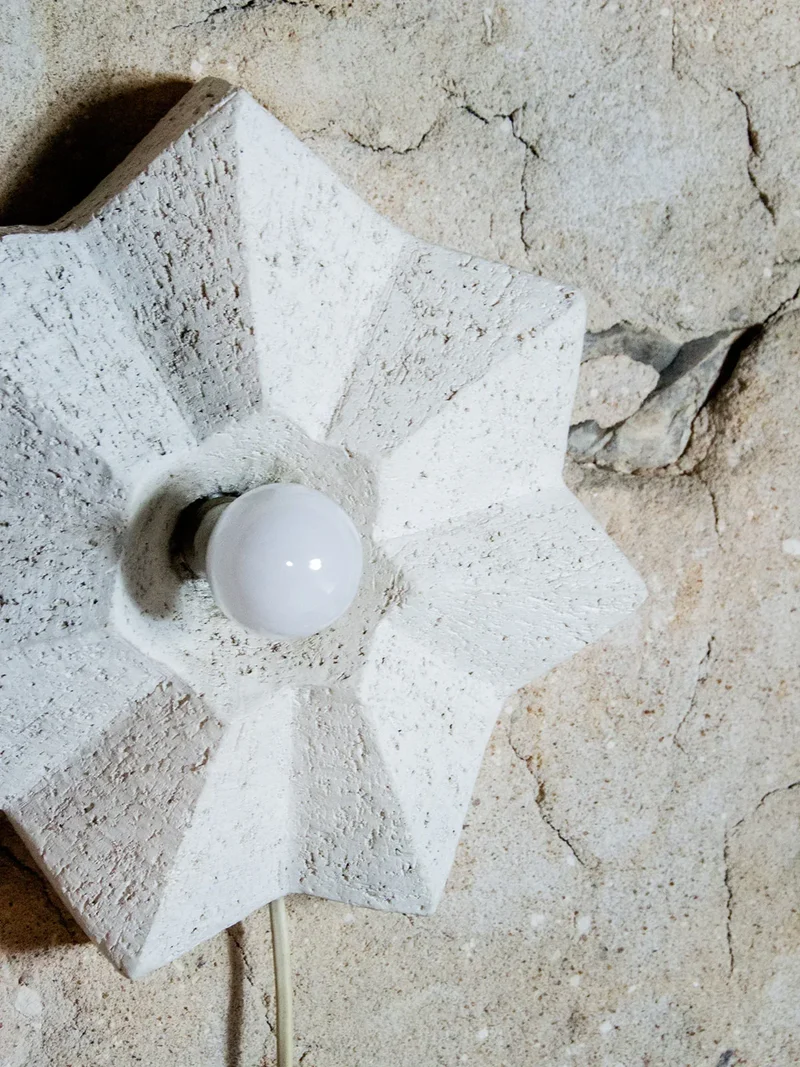 Suzette, l'applique en plâtre N°103
