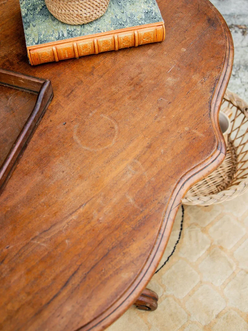 Francine, la table d'appoint violon en bois N°718