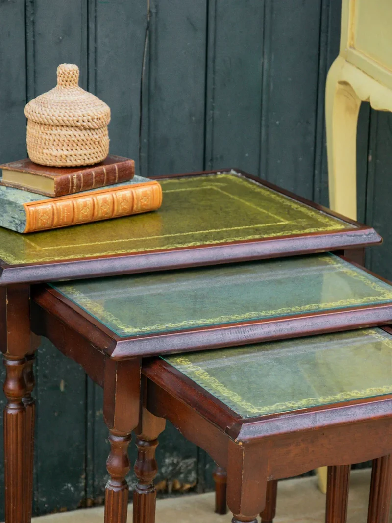 Barbara, le lot de 3 tables gigognes en bois N°81