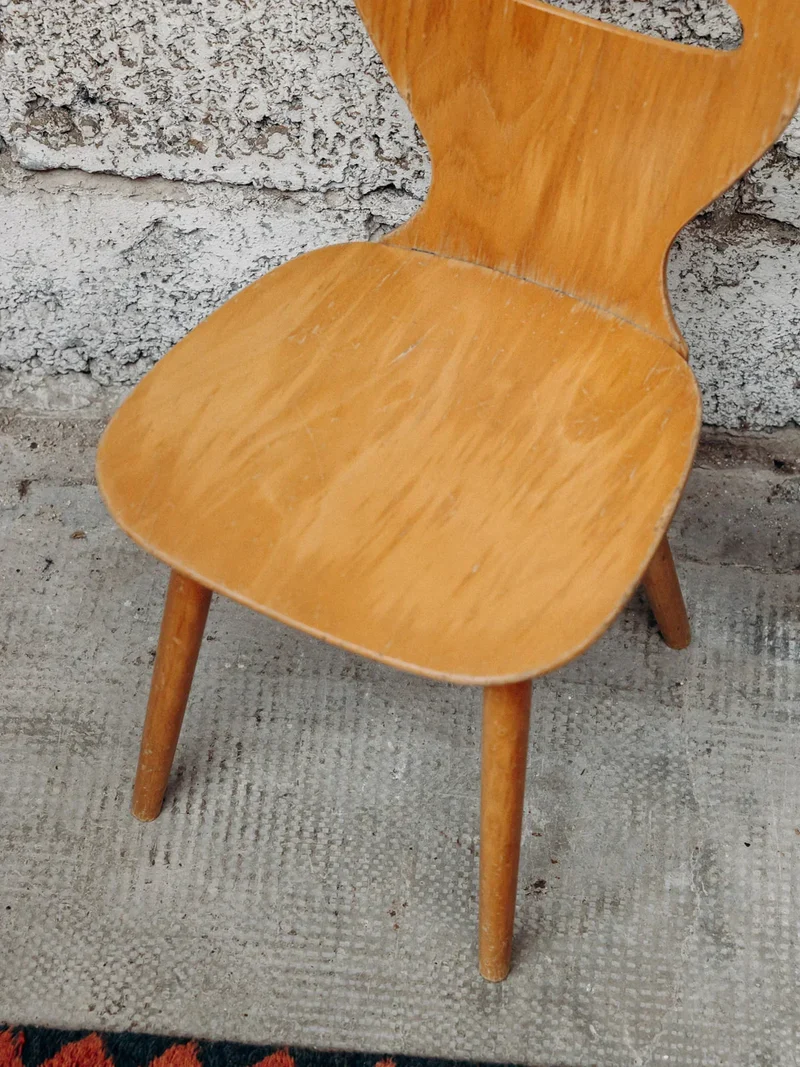 Ernestine, la chaise pour enfant en bois N°218