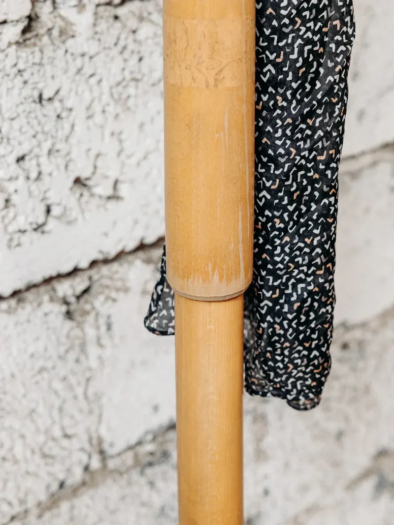 Charlie, le porte-manteau en bois N°118