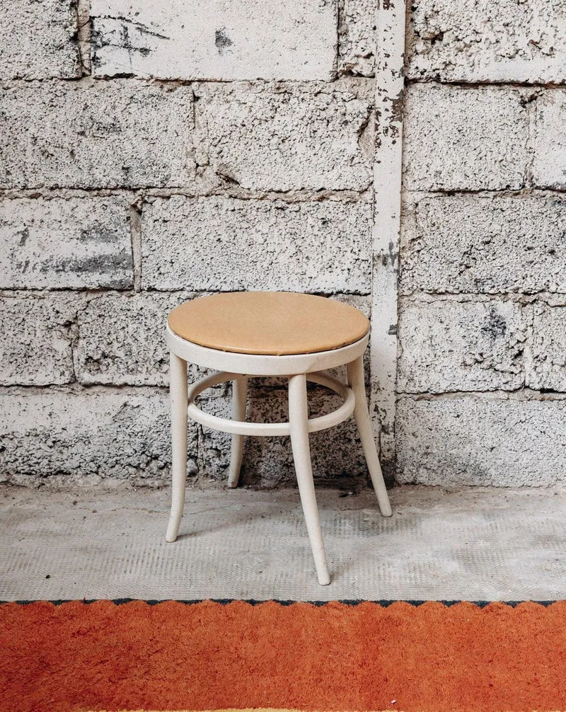 Axel, le tabouret en skaï N°496