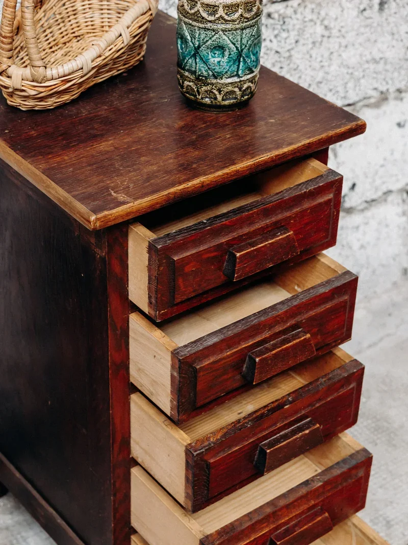 Odile, la table de chevet en bois N°497