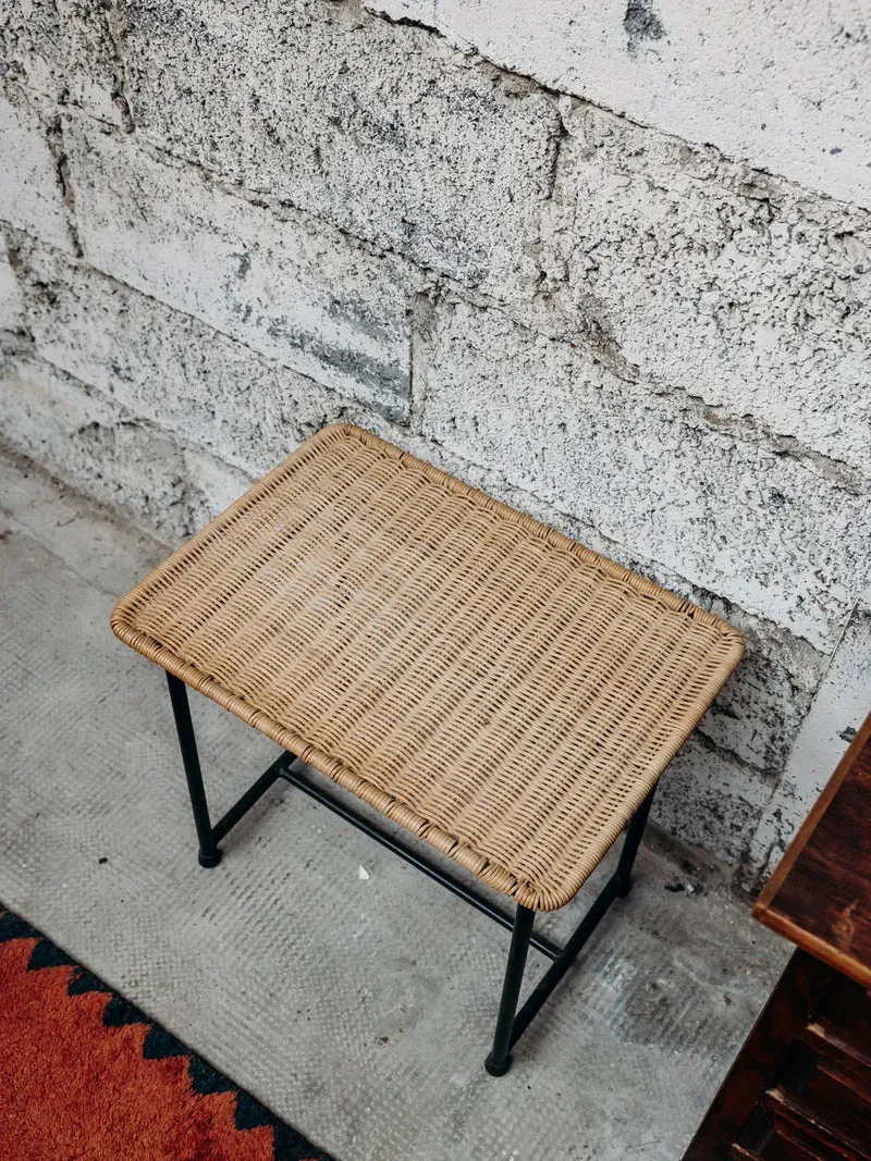 Hanna, la table d'appoint en osier N°572