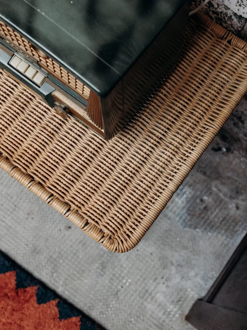 Hanna, la table d'appoint en osier N°572